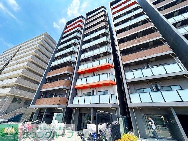 スパシエイラーレ横浜の物件外観写真