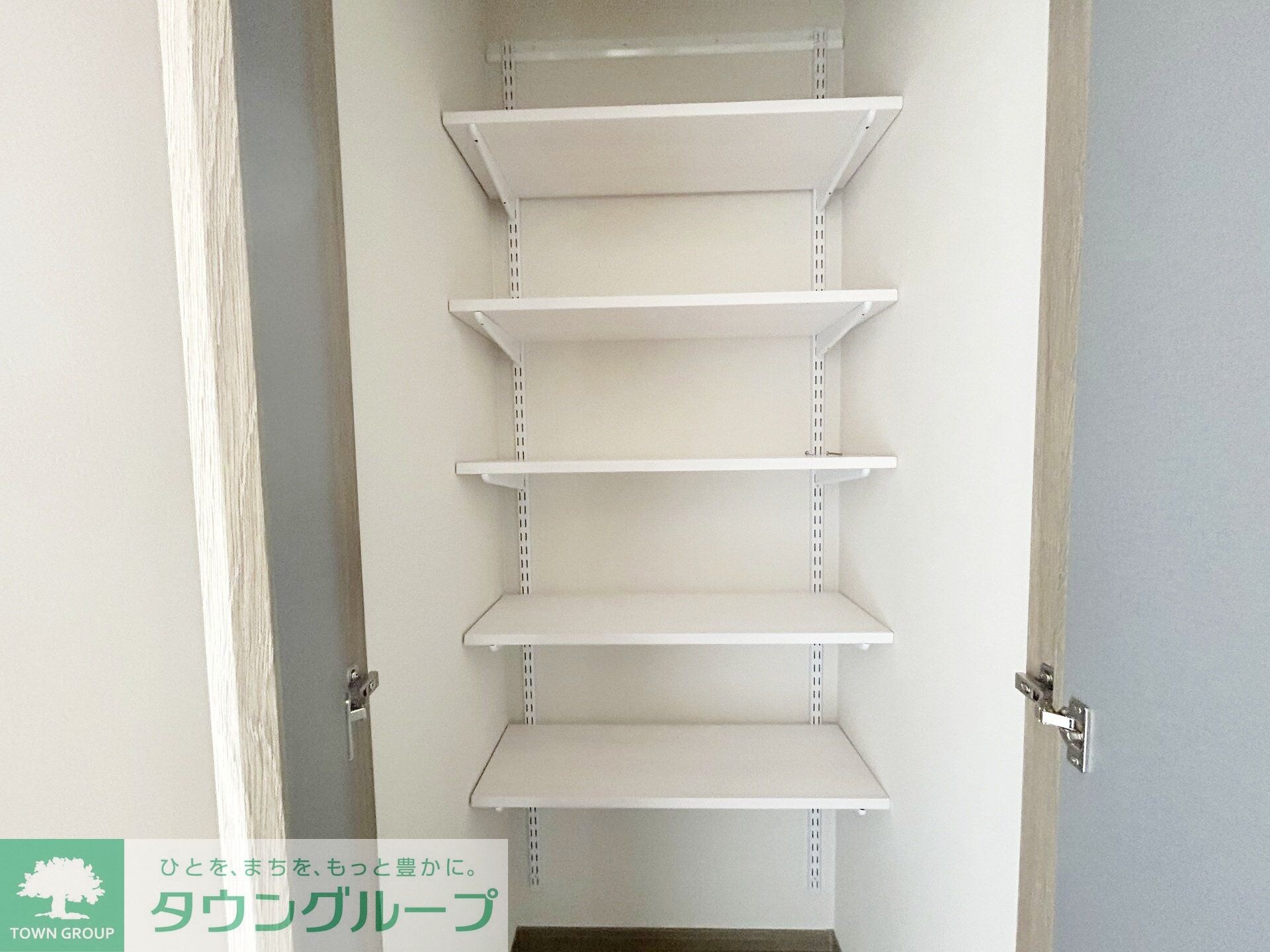 フェリーチェＭＩＹＡＢＩの物件内観写真