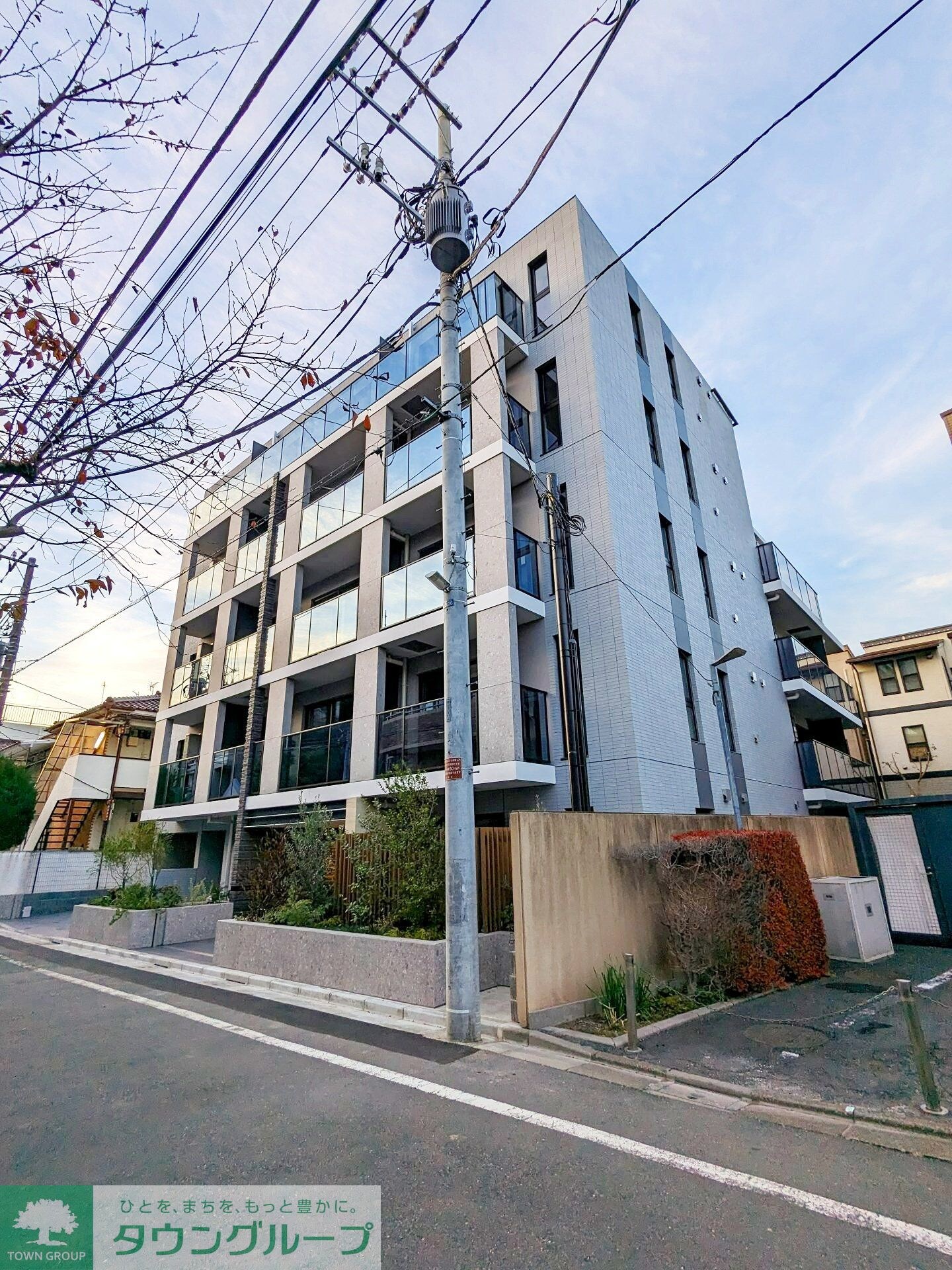 イプセ中野三丁目の物件外観写真