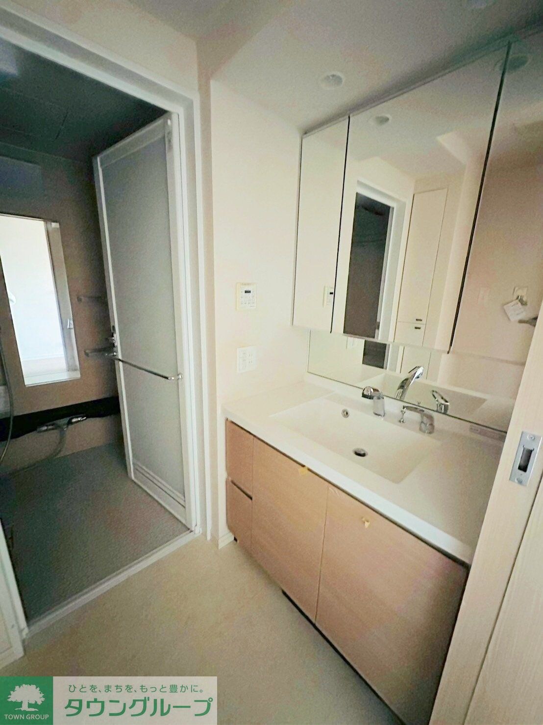 武蔵野タワーズ　スカイクロスタワーの物件内観写真