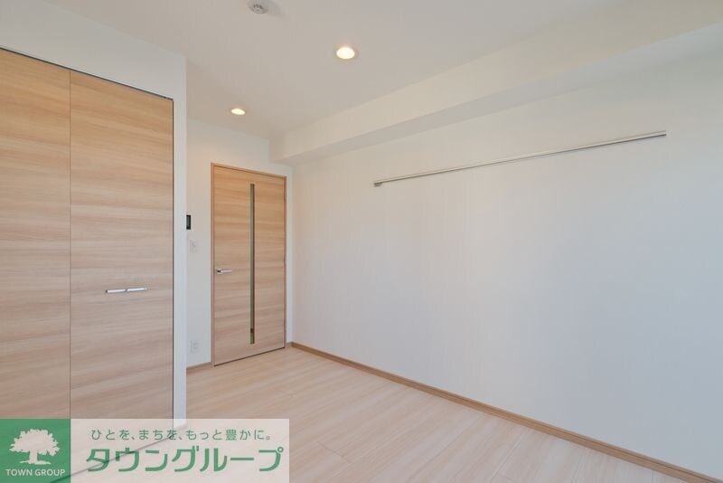 エストゥルース東高円寺の物件内観写真