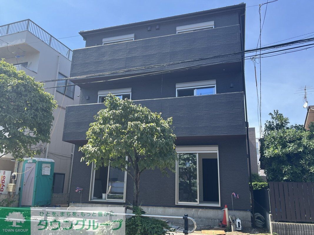 コリーヌ大宮土手町の物件外観写真