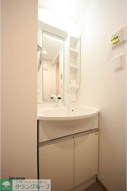 エルファーロ明大前IIIの物件内観写真