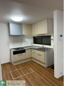 渋谷区本町5丁目戸建の物件内観写真