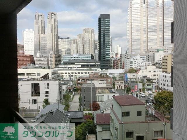 ライオンズマンション初台第３の物件内観写真