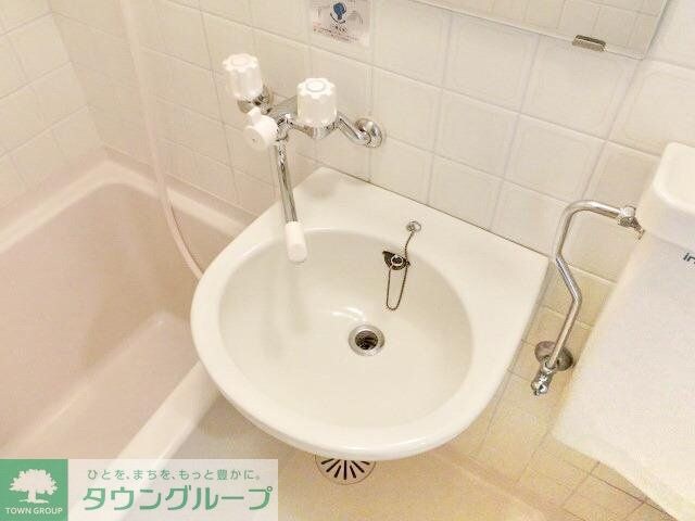 ライオンズマンション初台第３の物件内観写真