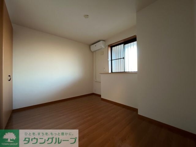 パイン・ツリーの物件内観写真