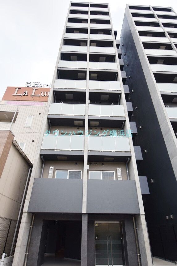 スパシエ横浜アルトの物件外観写真