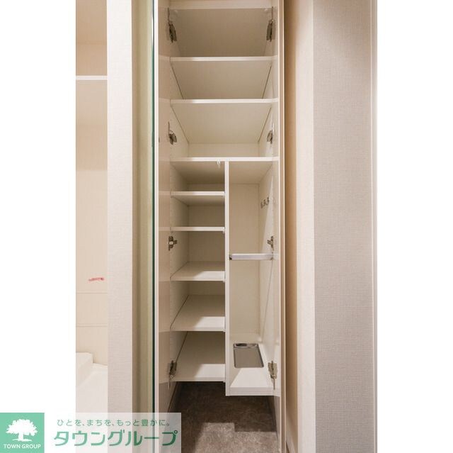 コンフォリア・リヴ横浜平沼の物件内観写真