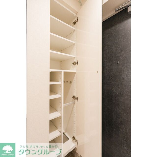 コンフォリア・リヴ横浜平沼の物件内観写真