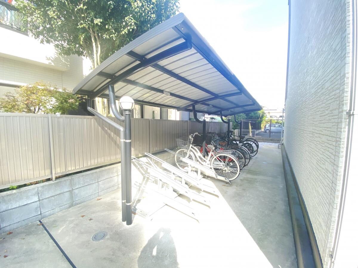 ミランダガーデンハイツ汐見台の物件内観写真