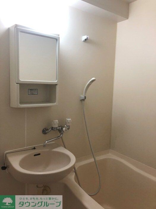 カスタリア野毛山の物件内観写真