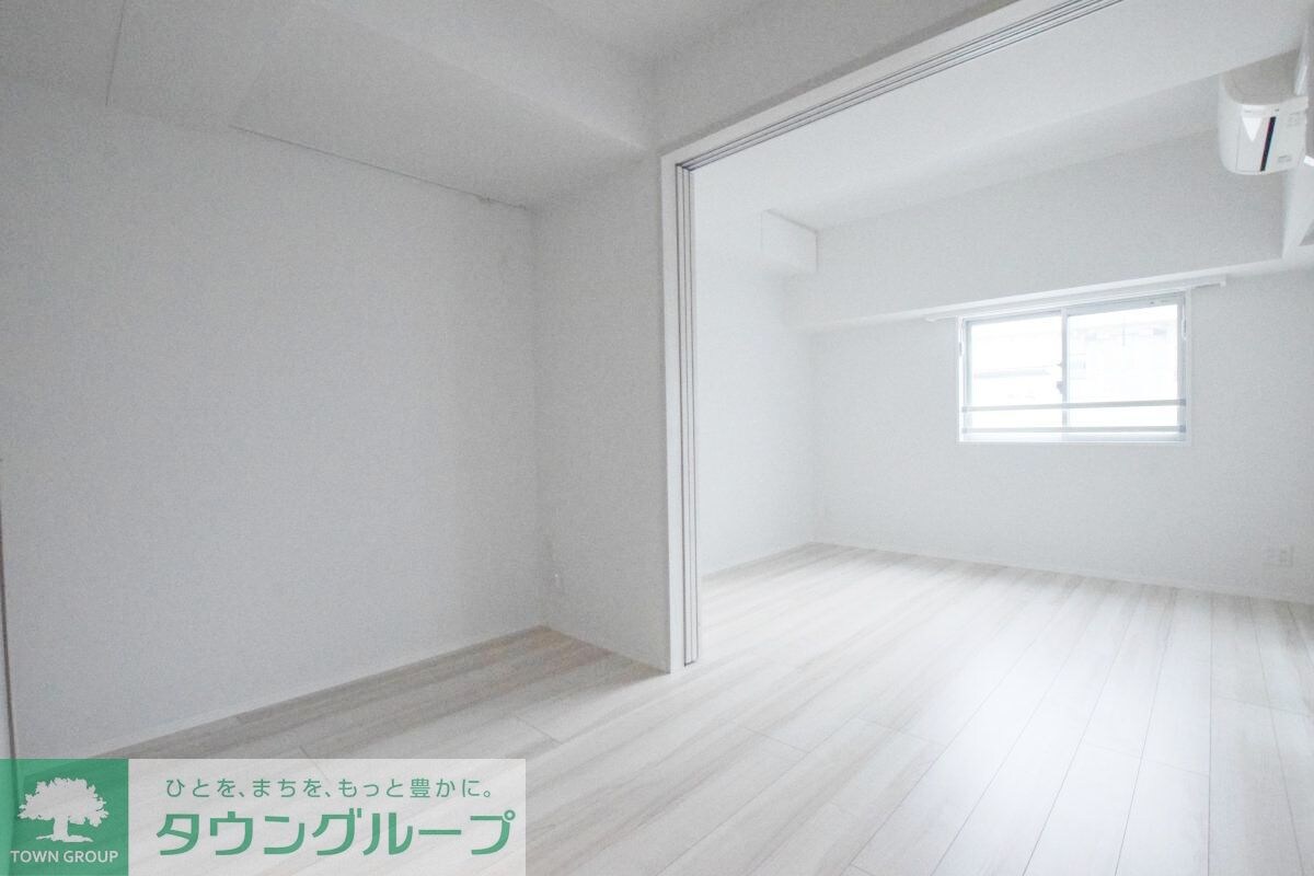 リヴシティ横濱新川町弐番館の物件内観写真