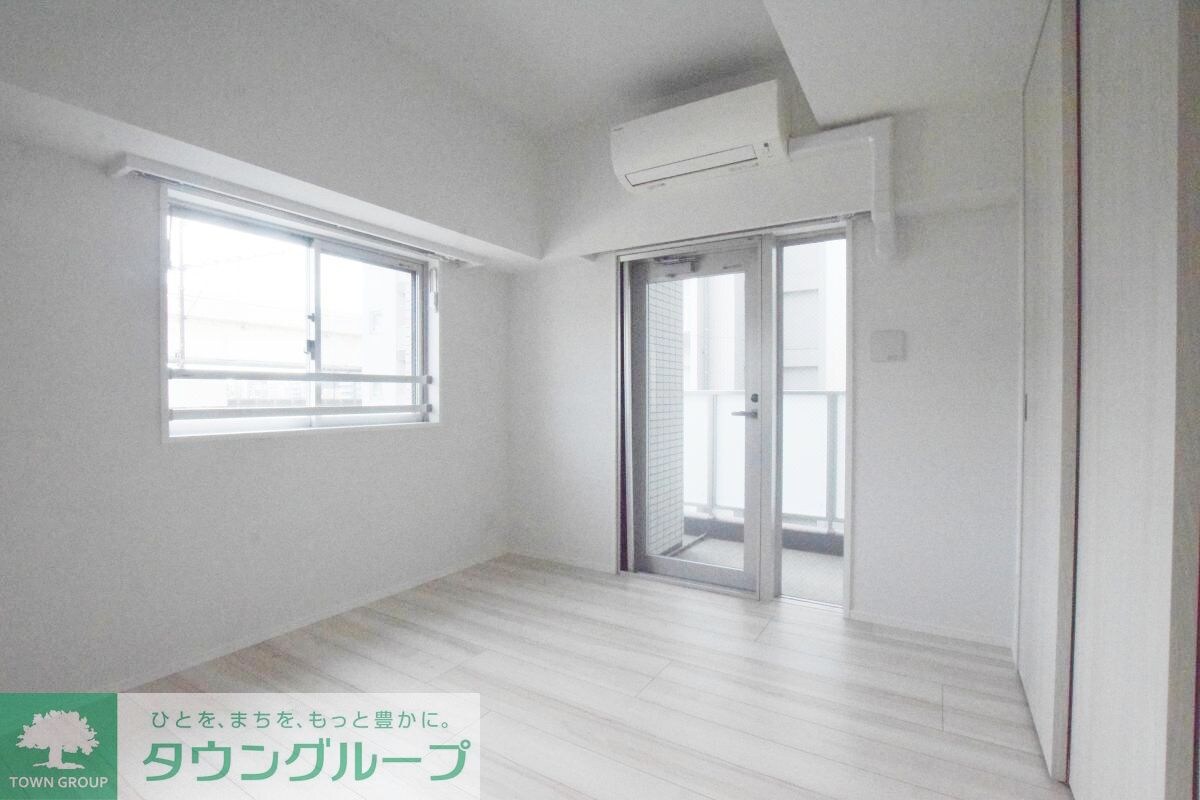 リヴシティ横濱新川町弐番館の物件内観写真