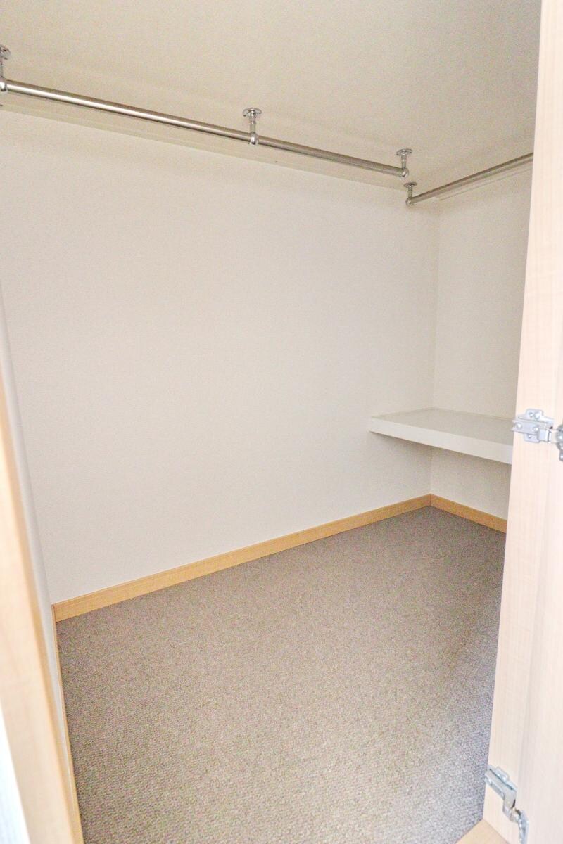 レオパレスイーリスコートの物件内観写真