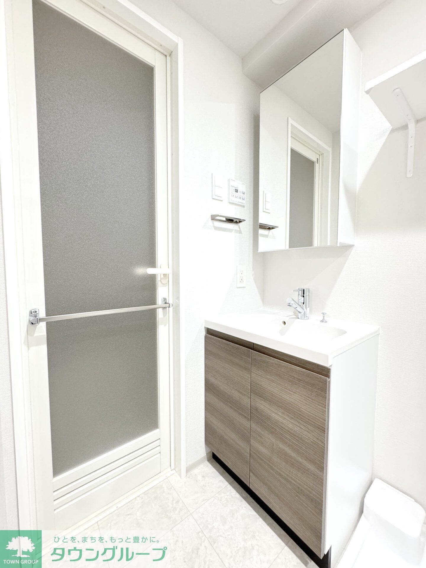 GENOVIA西横浜の物件内観写真