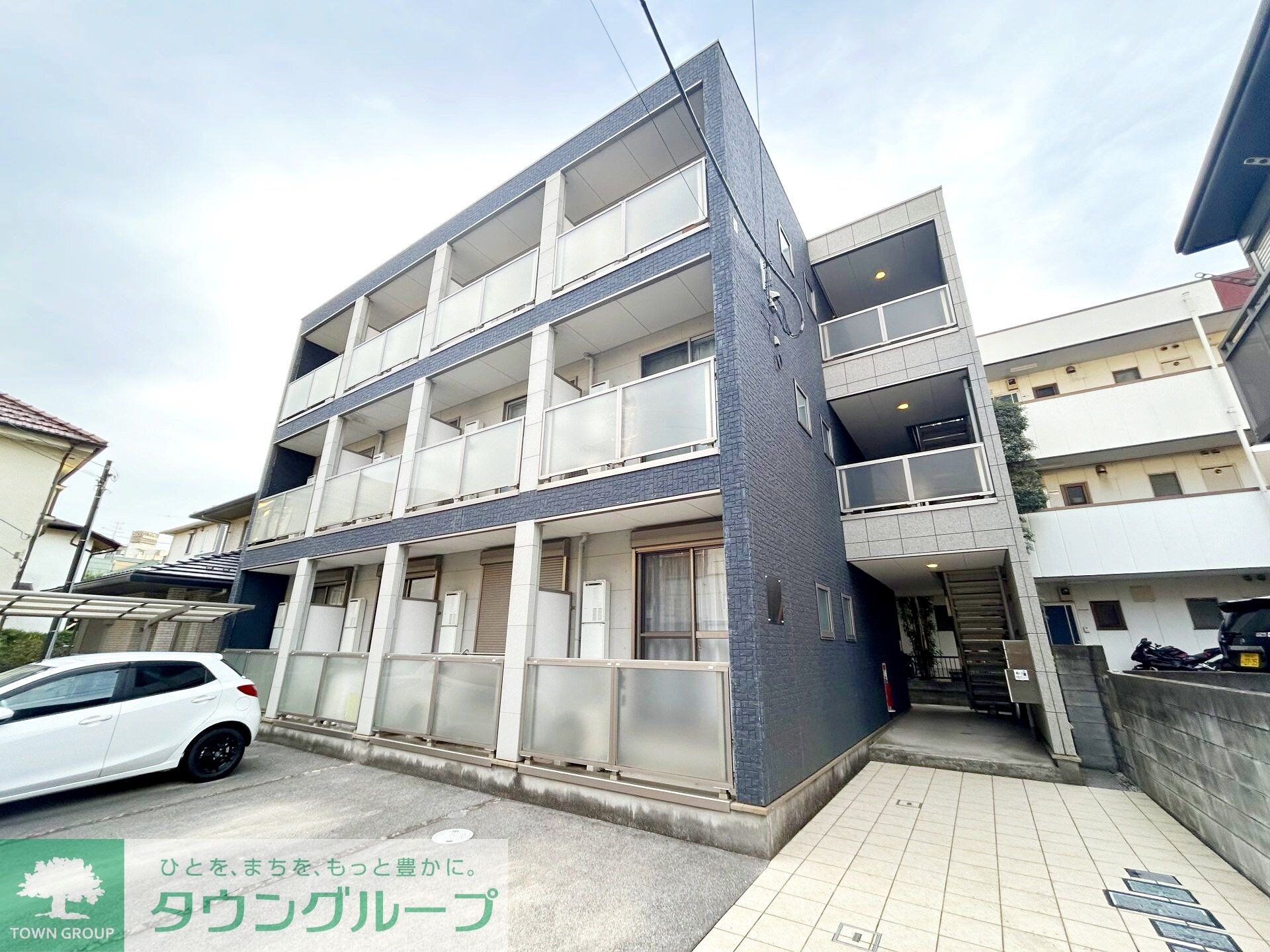 セレコート南林間の物件外観写真