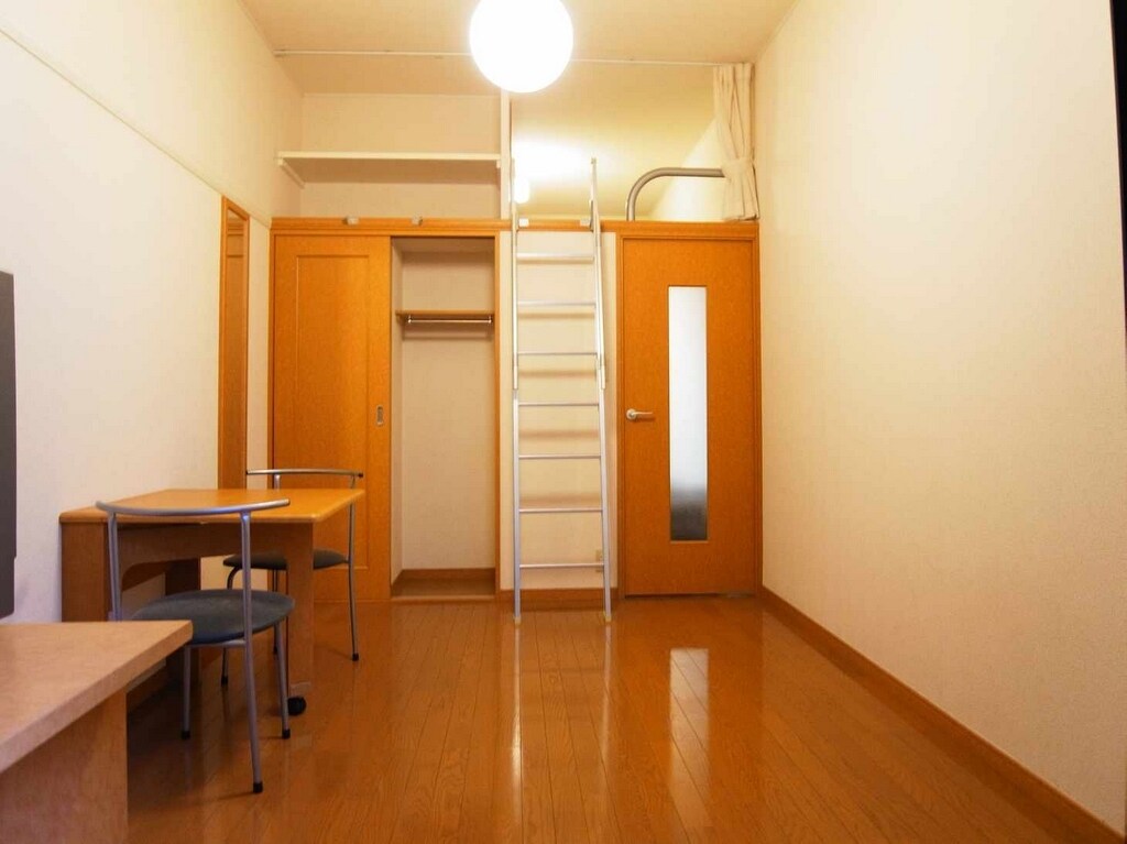 レオパレスサンスーシー白旗の物件内観写真