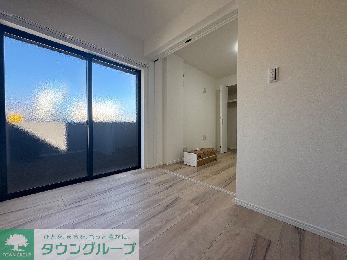 アザーレ・ディオン六会日大前の物件内観写真