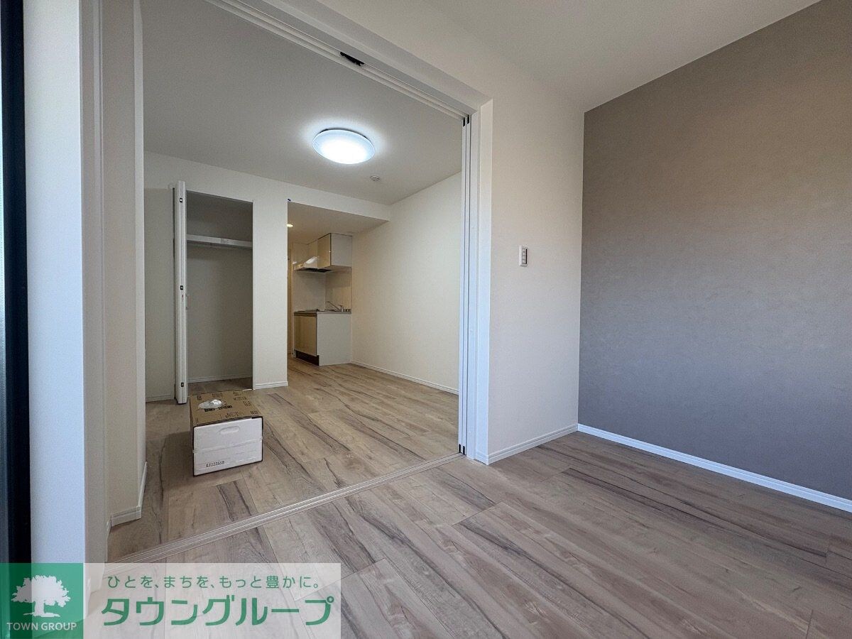 アザーレ・ディオン六会日大前の物件内観写真