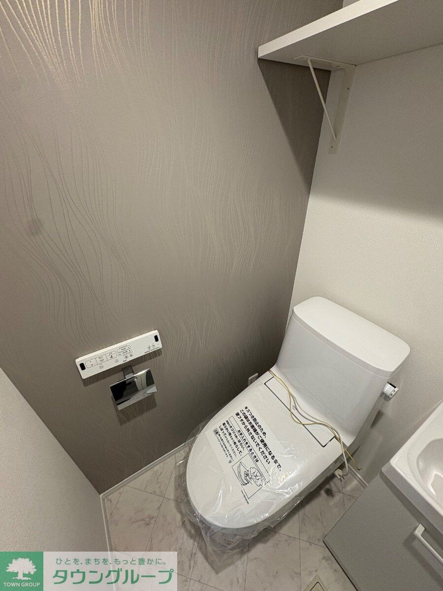 アザーレ・ディオン六会日大前の物件内観写真