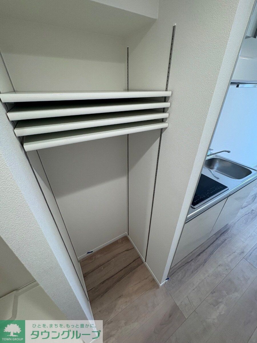 アザーレ・ディオン六会日大前の物件内観写真