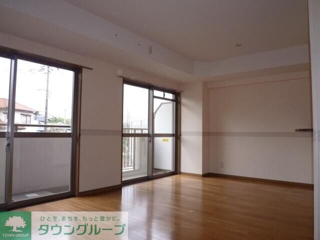 オクトス市ヶ尾の物件内観写真