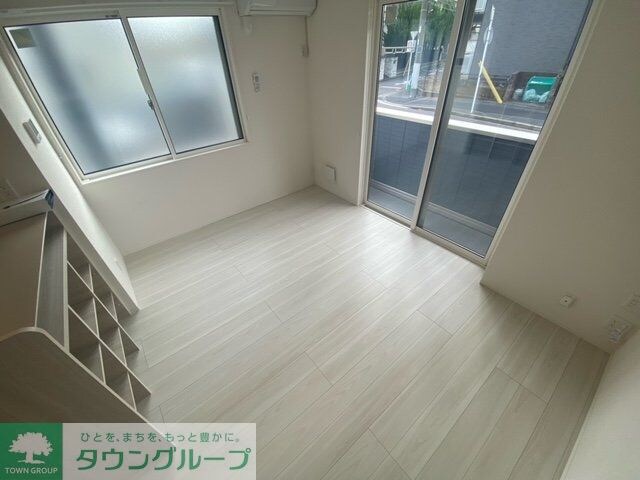 シャルール大倉山の物件内観写真