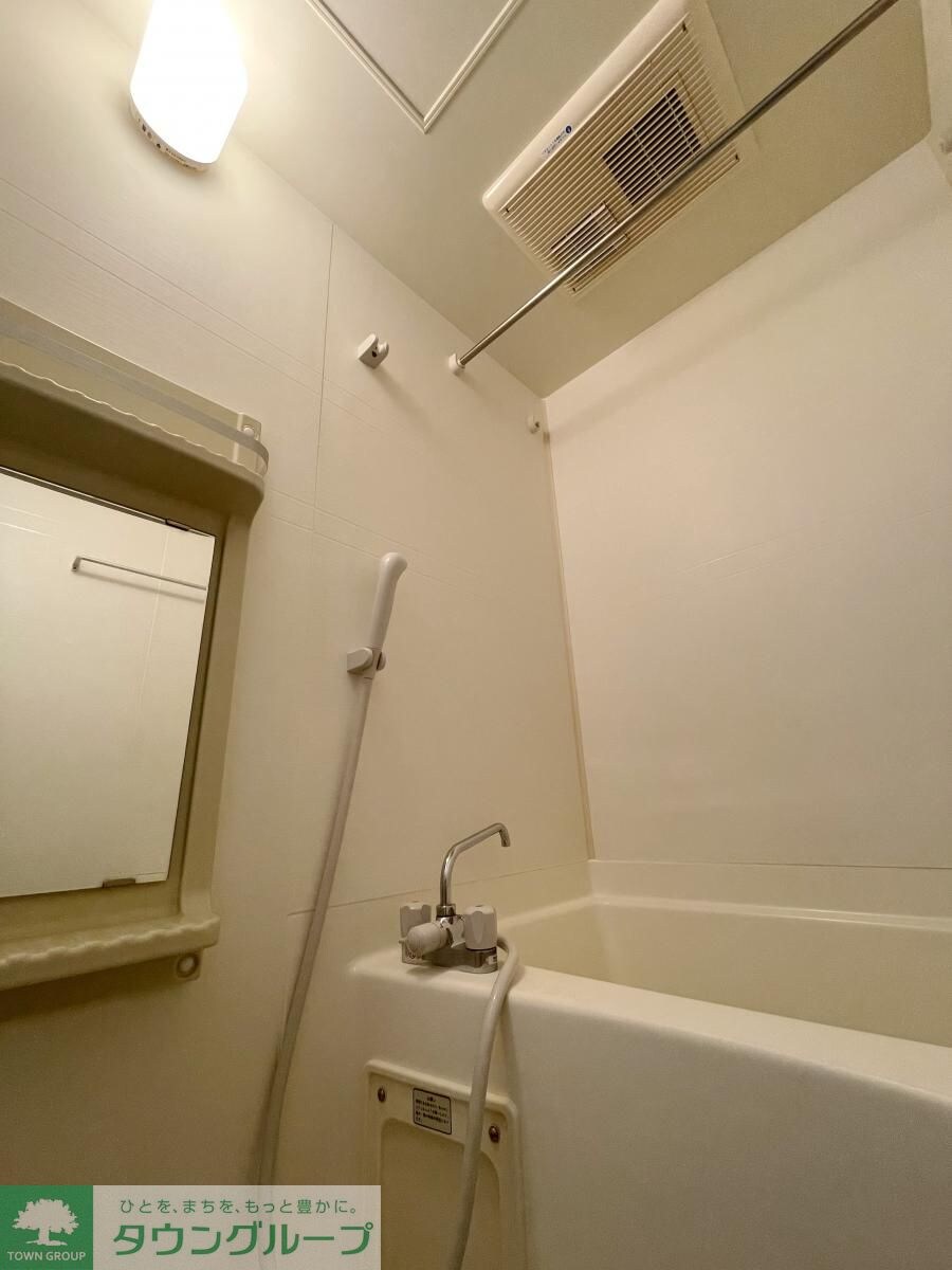 グリフィン新横浜・参番館の物件内観写真