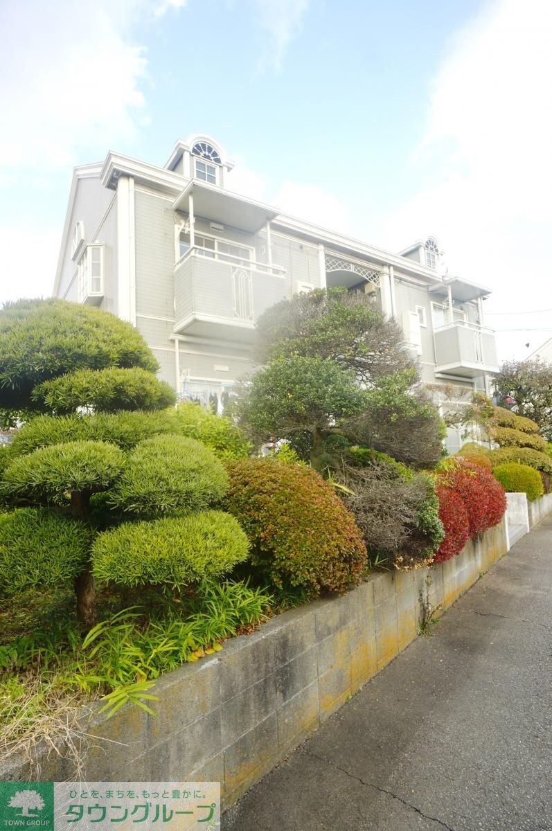 フラット鷺沼の物件外観写真