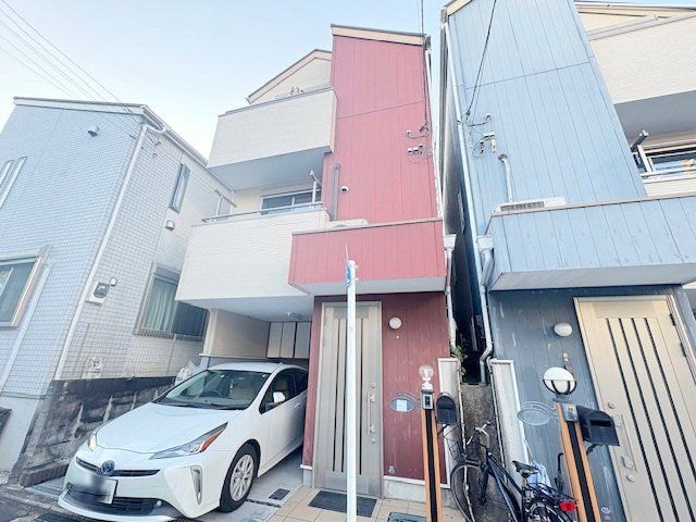 横浜市西区久保町戸建の物件内観写真