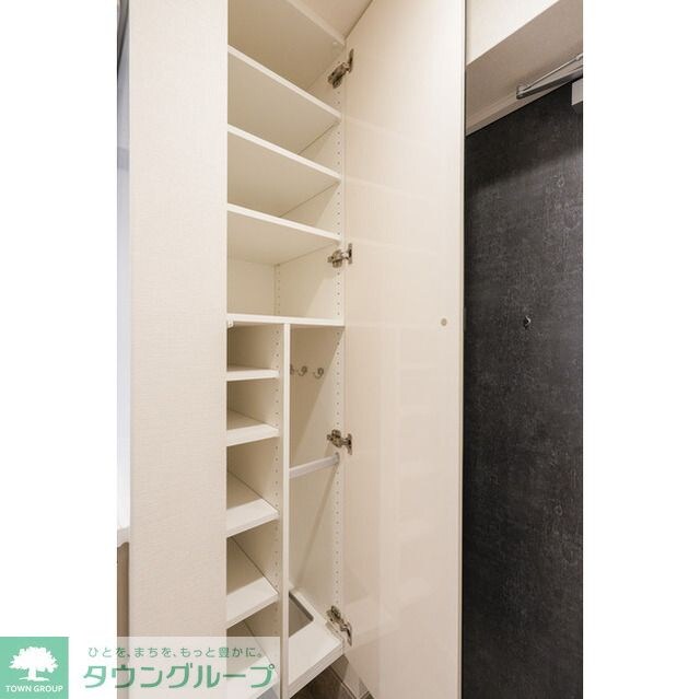 コンフォリア・リヴ横浜平沼の物件内観写真