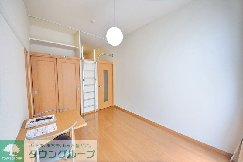 レオパレスブルースカイ　阿久和の物件内観写真