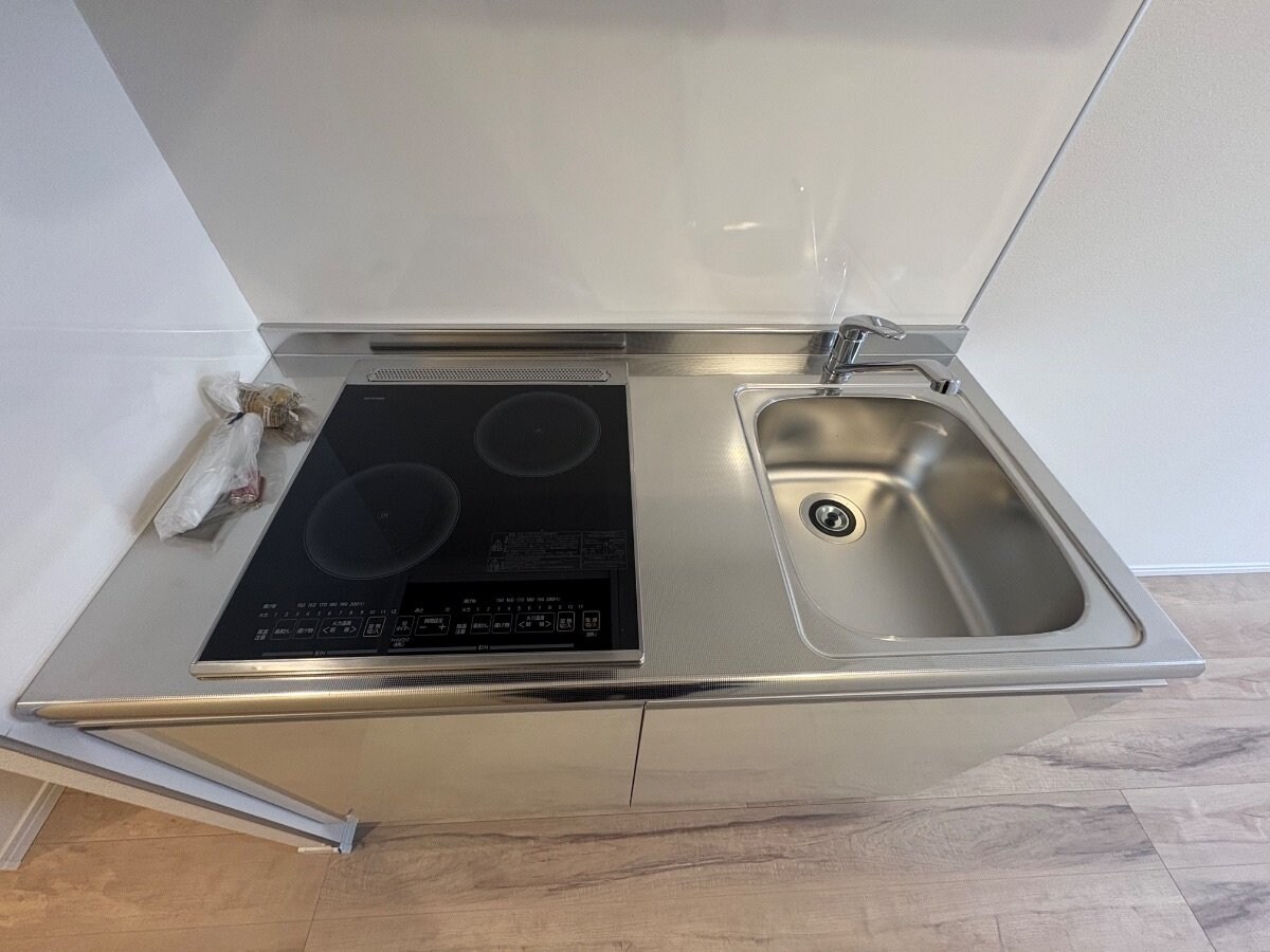 アザーレ・ディオン六会日大前の物件内観写真