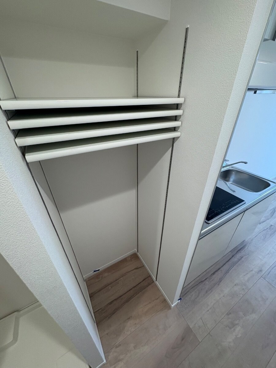 アザーレ・ディオン六会日大前の物件内観写真