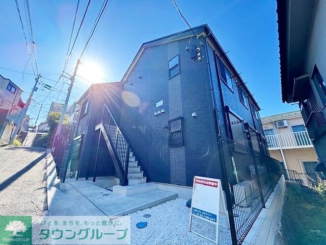 ラフィーネ三ツ沢南町の物件外観写真