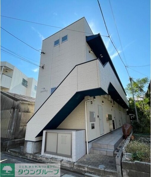 スタートリビングの物件外観写真