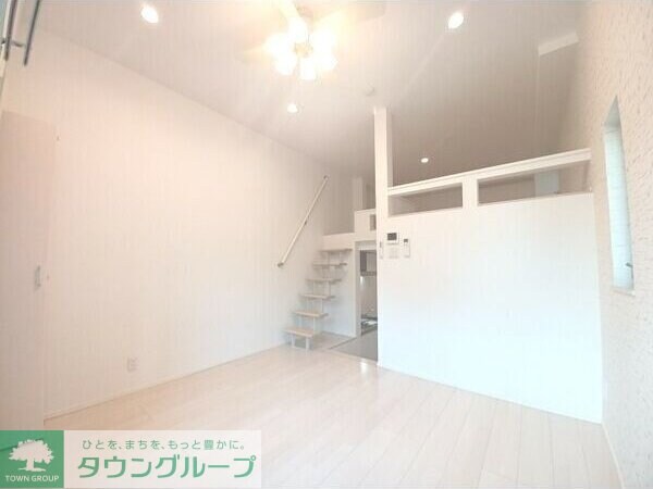 プライム下坂の物件内観写真
