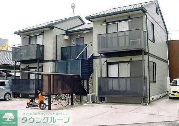 リーフィーの物件外観写真