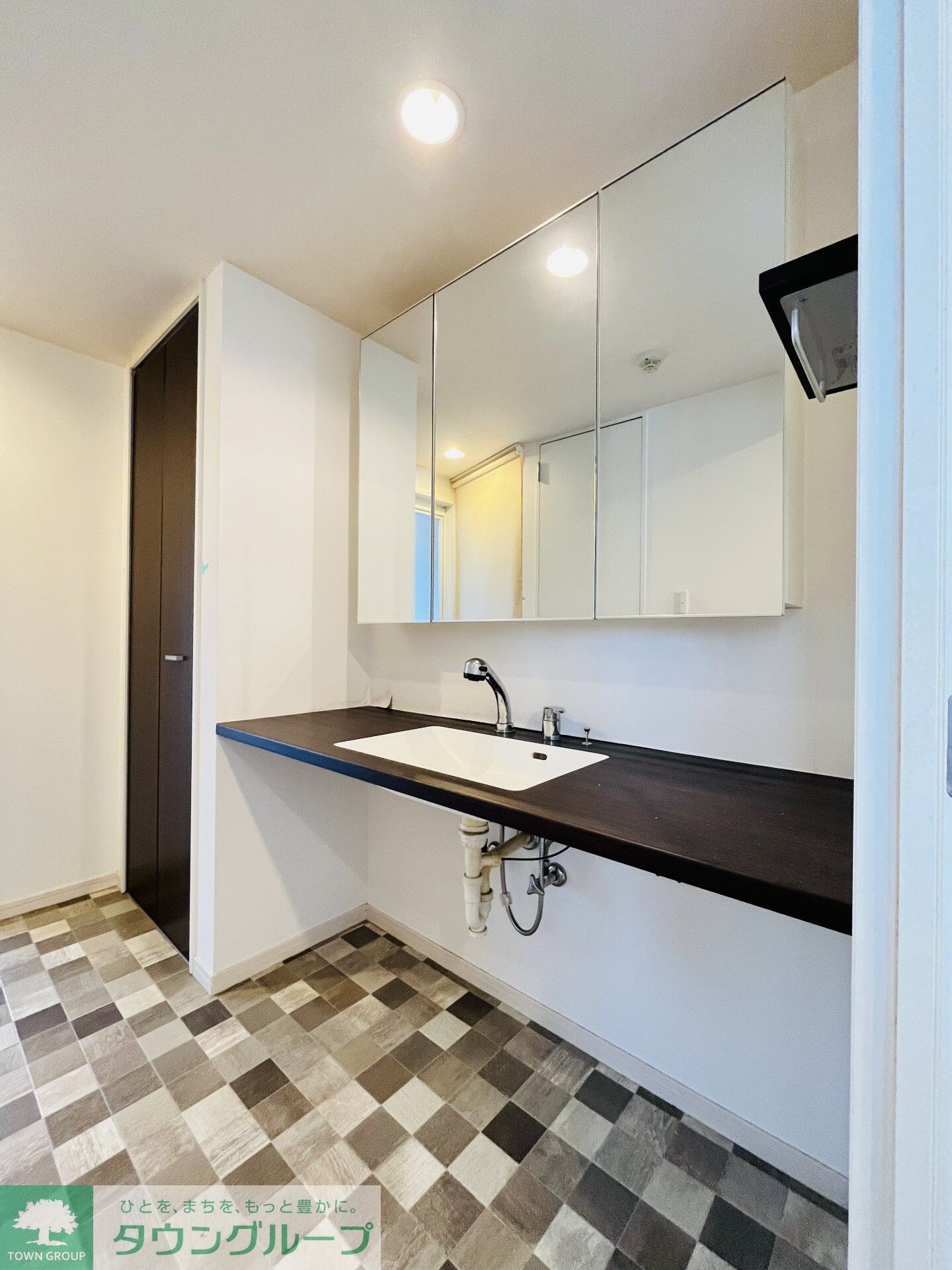 ハイウッド栄の物件内観写真