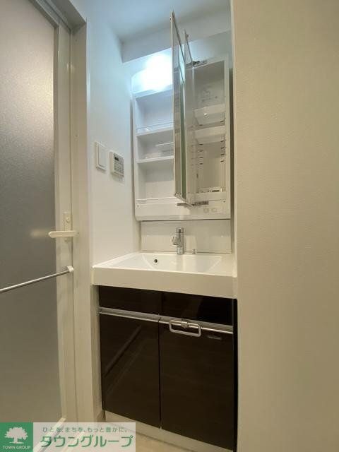 ディアレイシャス大須観音IIIの物件内観写真