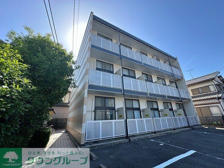 レオパレスグローリアの物件外観写真