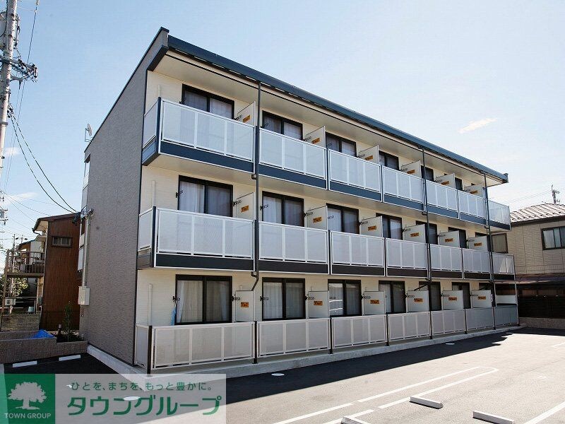 レオパレスシュテルンの物件外観写真