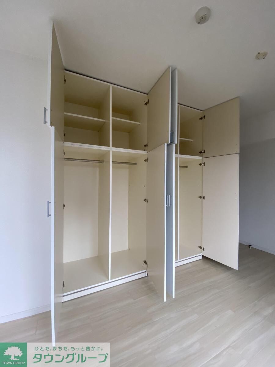 アーデン泉プレミアの物件内観写真