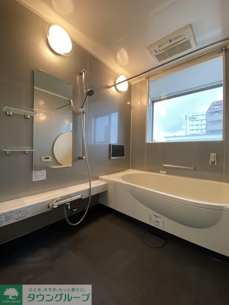 アーデン泉プレミアの物件内観写真