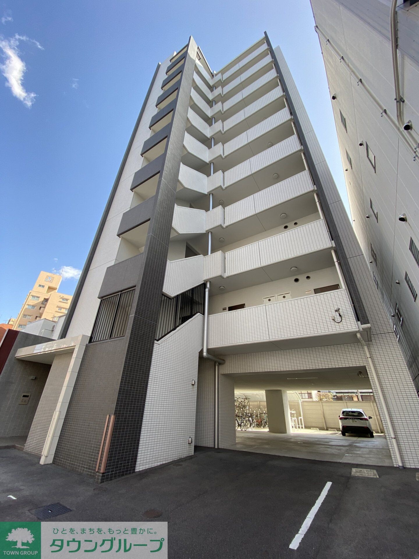 ヴェーラカーサウルバーナの物件外観写真