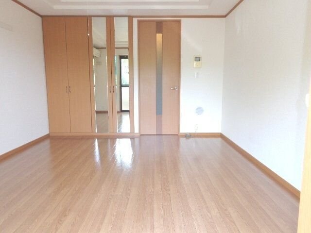 エルミタージュの物件内観写真