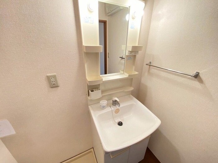 スクエアガーデン　Ｂの物件内観写真