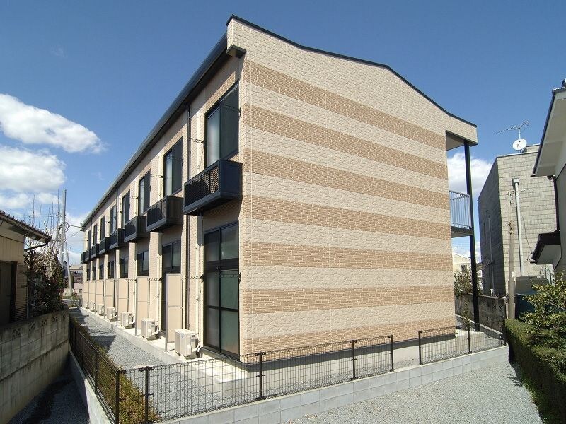 レオパレス花菜の物件外観写真