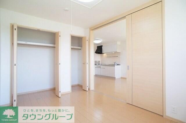 ヴィラ・フォレストＢの物件内観写真